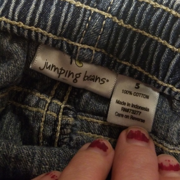 Boutique top and heart shorts size 5. Super cute ! - Picture 6 of 6